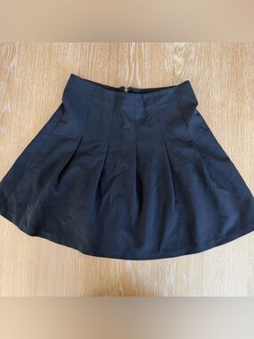 Alice + Olivia Black Pleated Skater Skirt